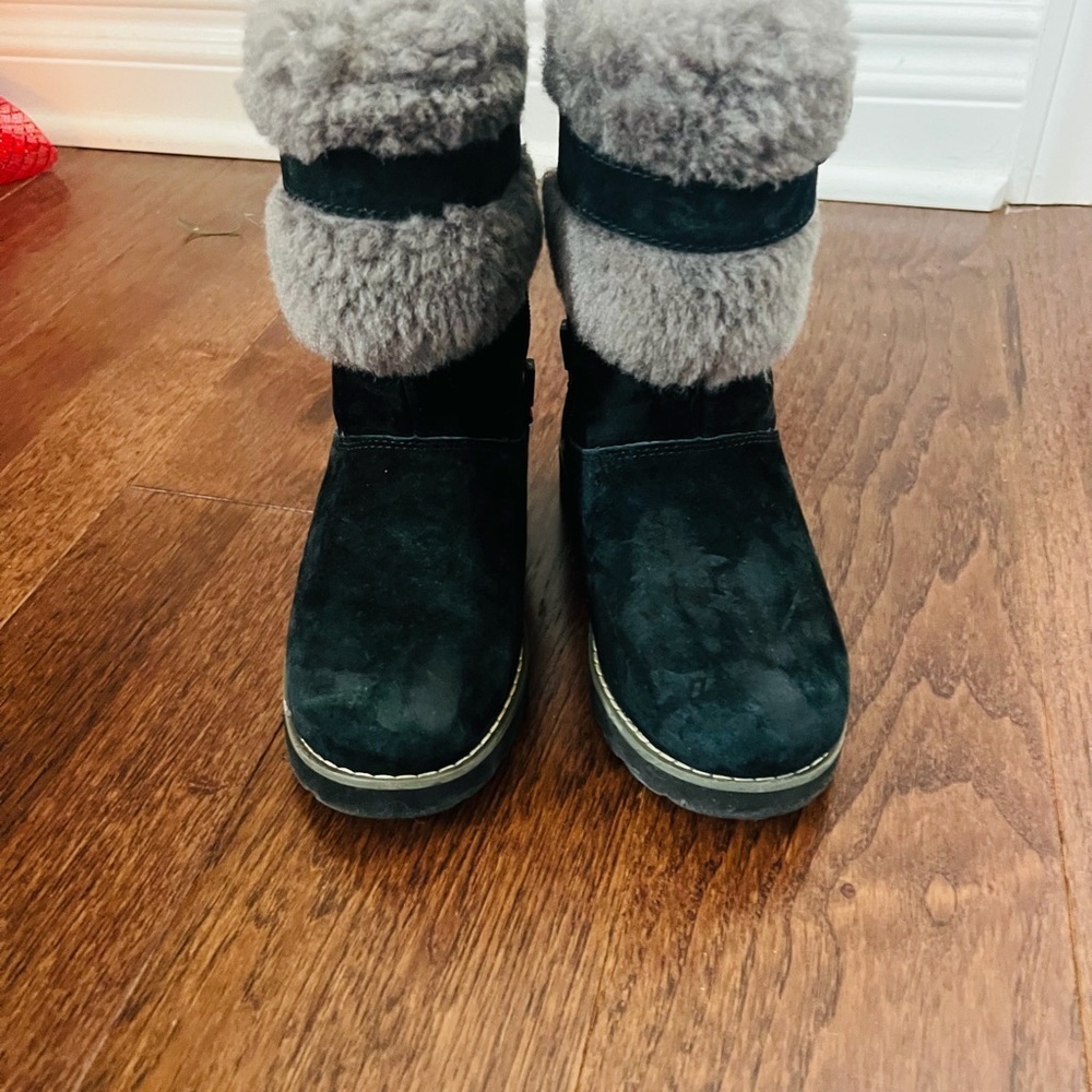 UGG Black Boots with Soft Gray Interior for youth size 13 - Picture 8 of 10